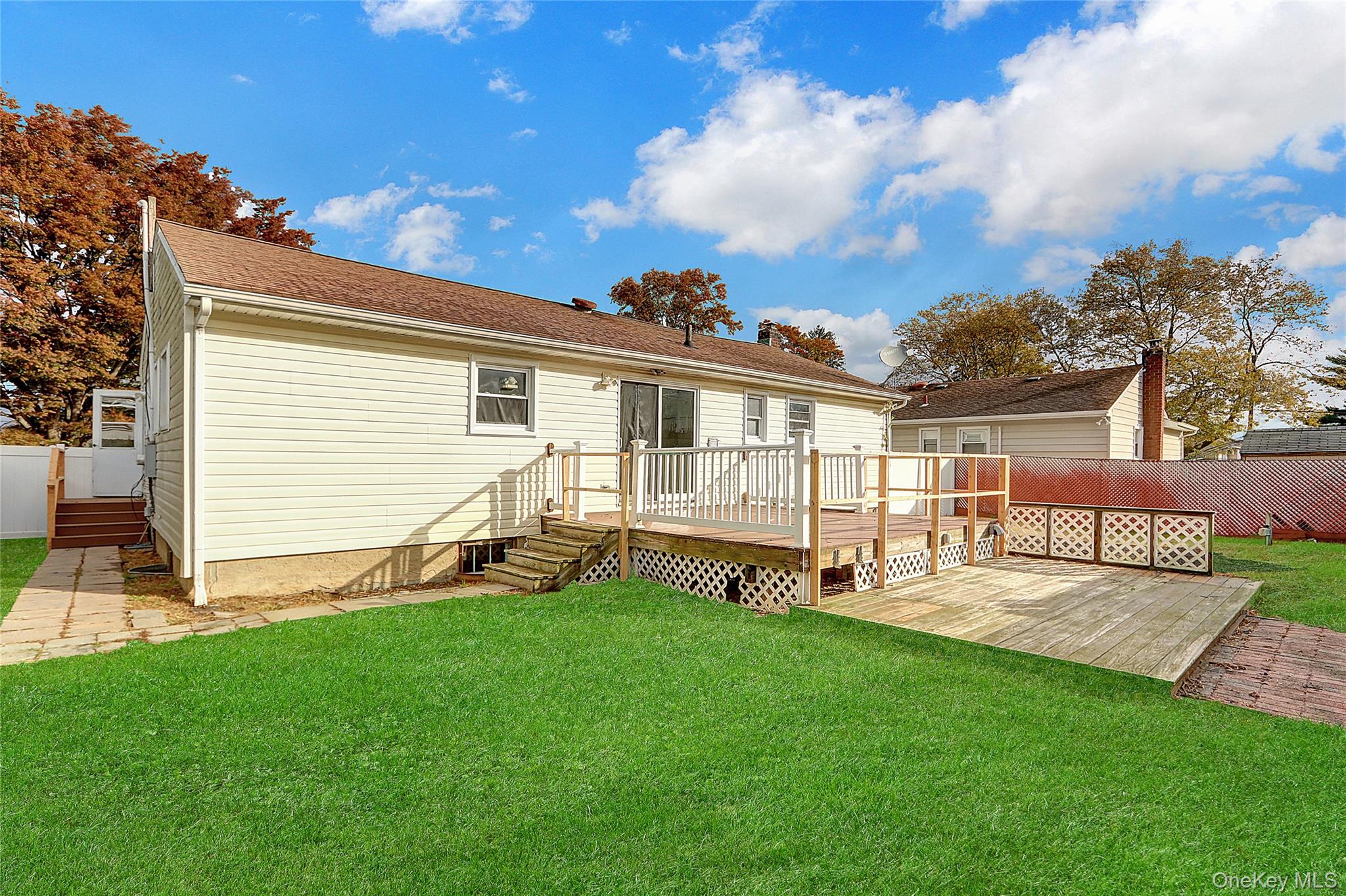 236 Boundary Avenue, Massapequa, NY 11758