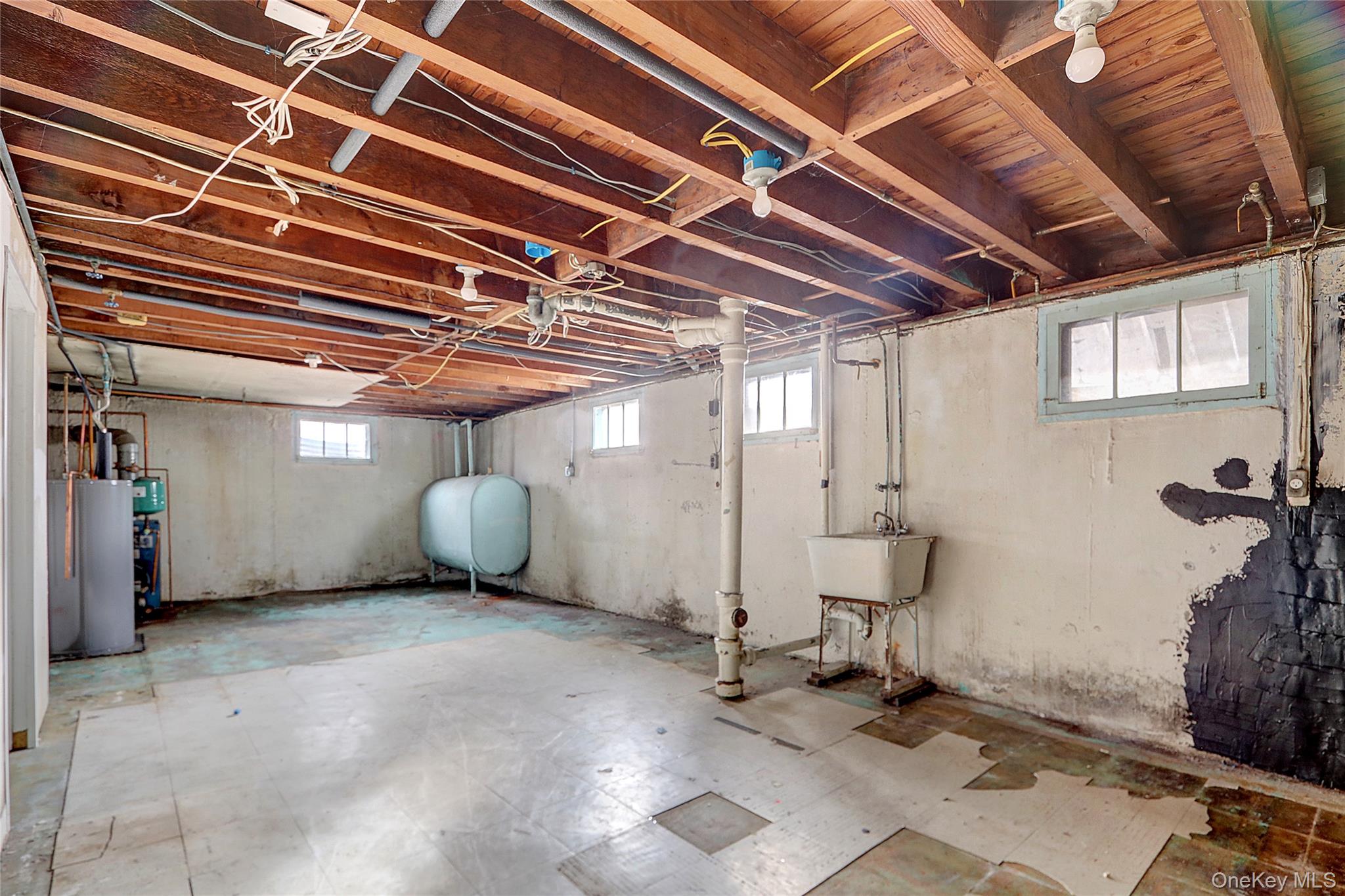 236 Boundary Avenue, Massapequa, NY 11758