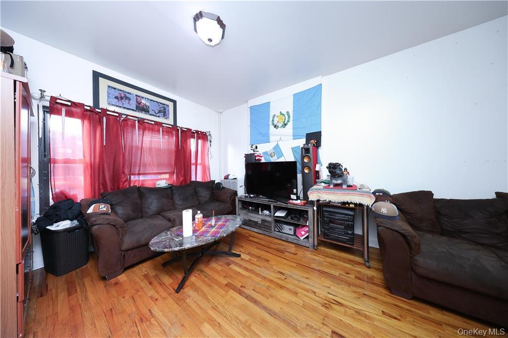5813 4th Avenue, Brooklyn, NY 11220