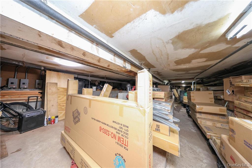 5813 4th Avenue, Brooklyn, NY 11220