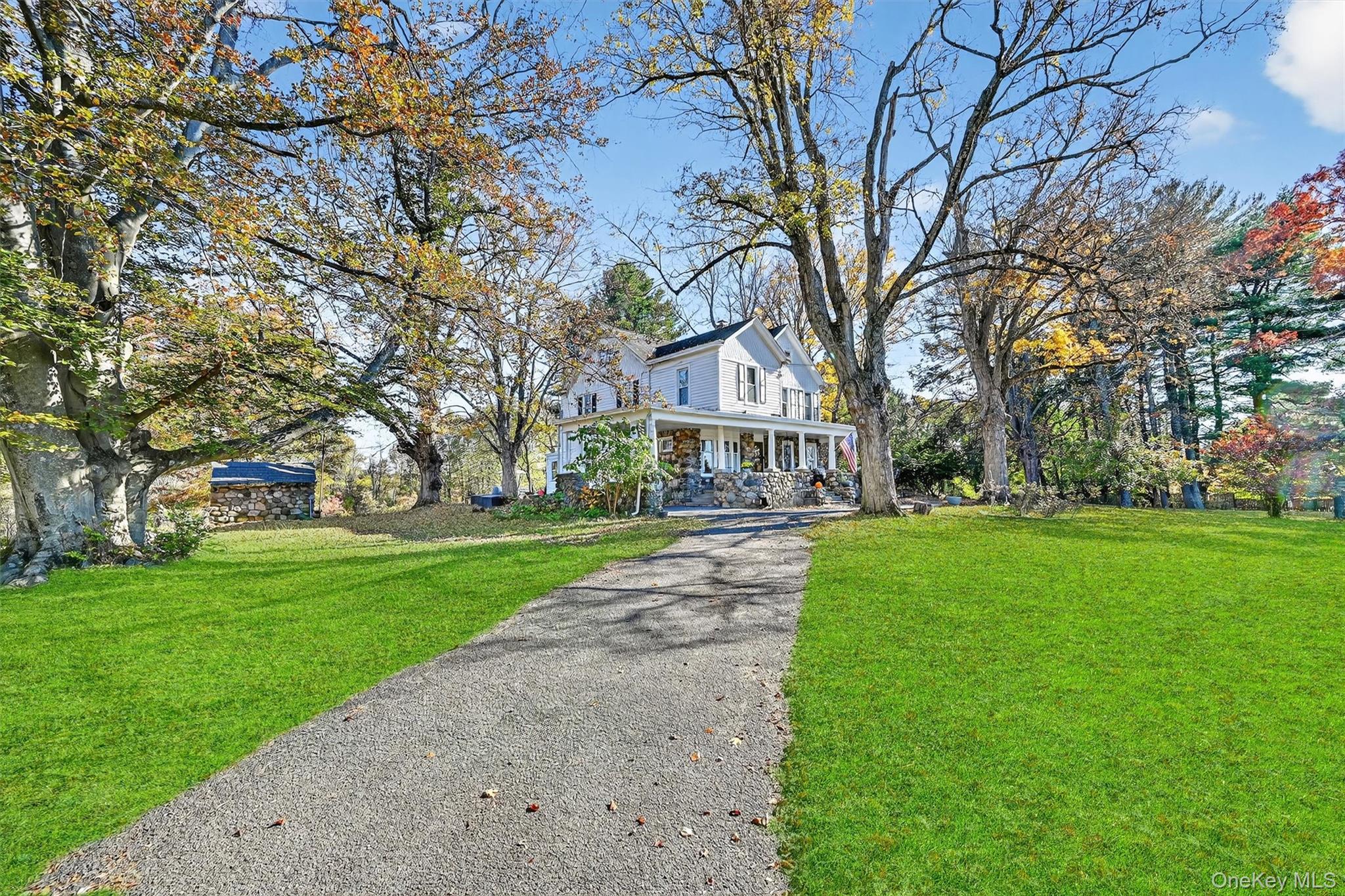 214 State Route 32 S, New Paltz, NY 12561