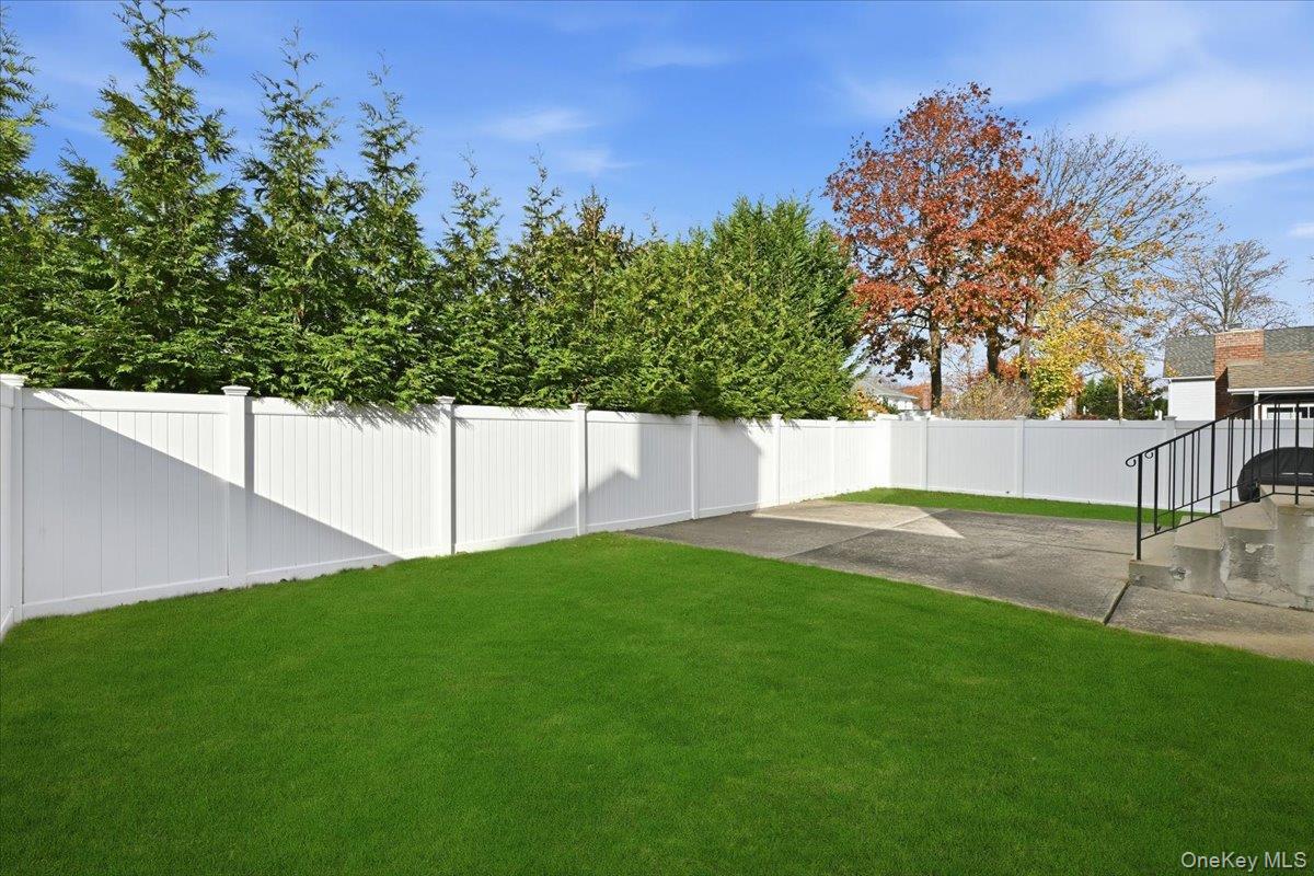 2202 Beech Street, Wantagh, NY 11793