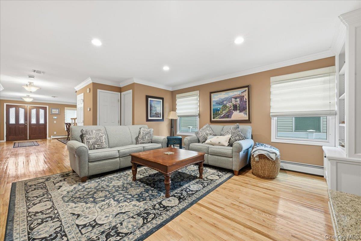 2202 Beech Street, Wantagh, NY 11793