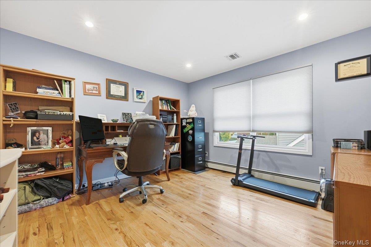 2202 Beech Street, Wantagh, NY 11793