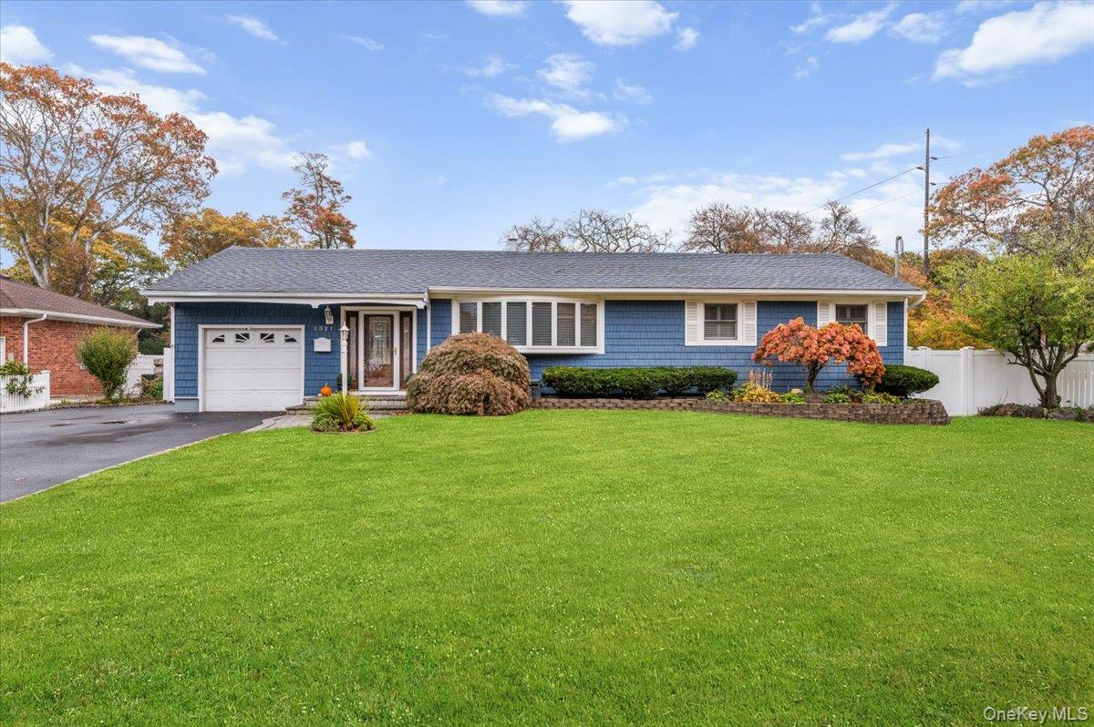 1321 Manor Lane, Bay Shore, NY 11706