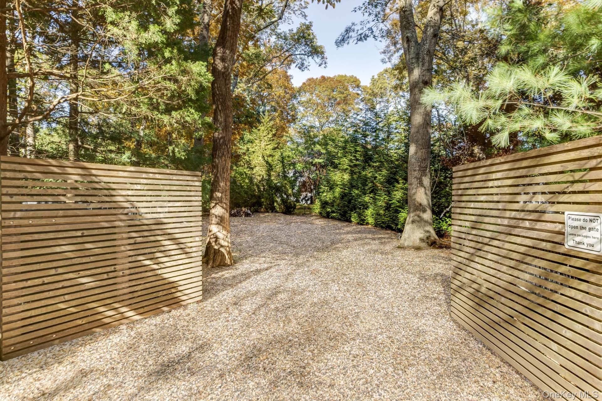 65 Sandra Road, East Hampton, NY 11937