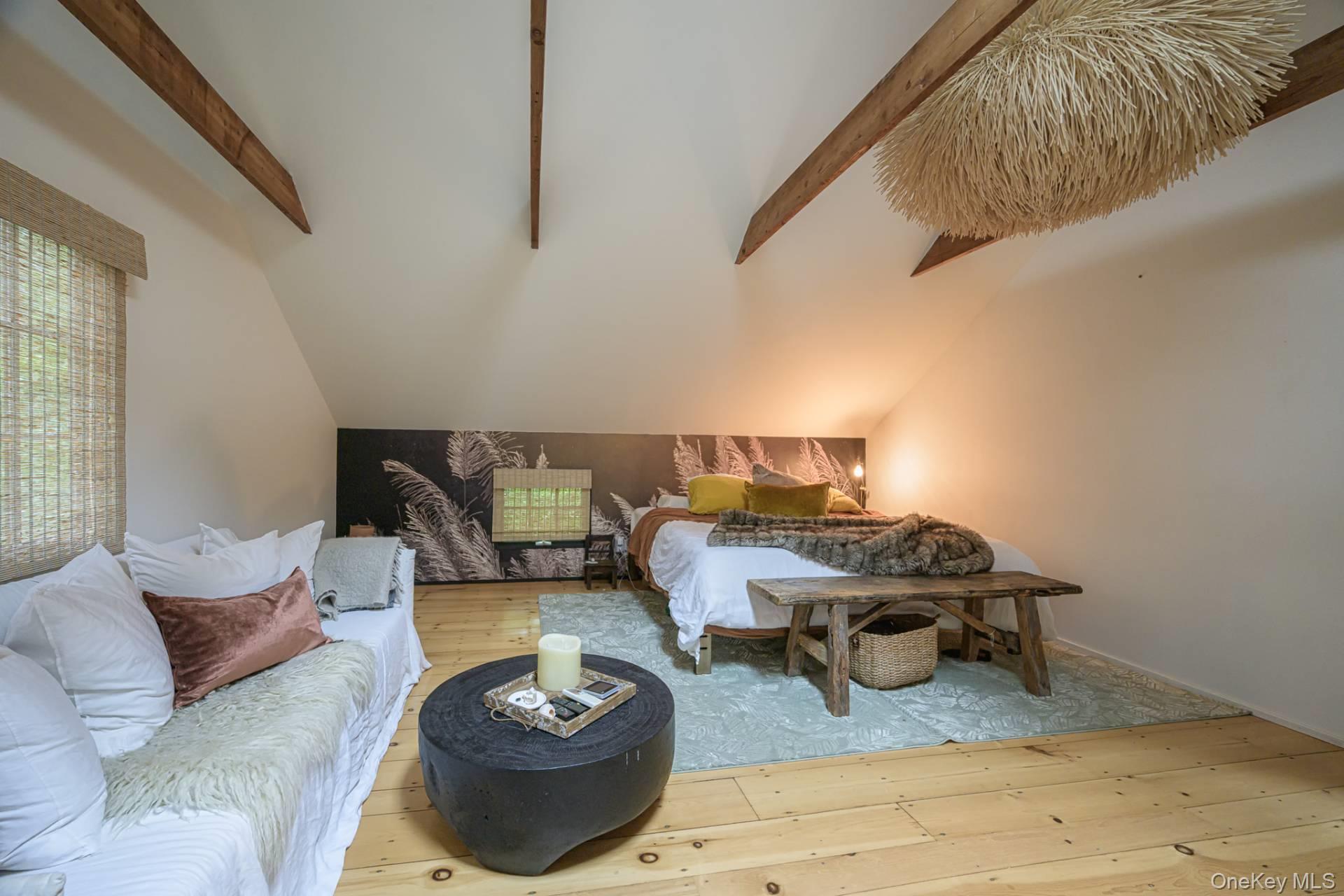 65 Sandra Road, East Hampton, NY 11937