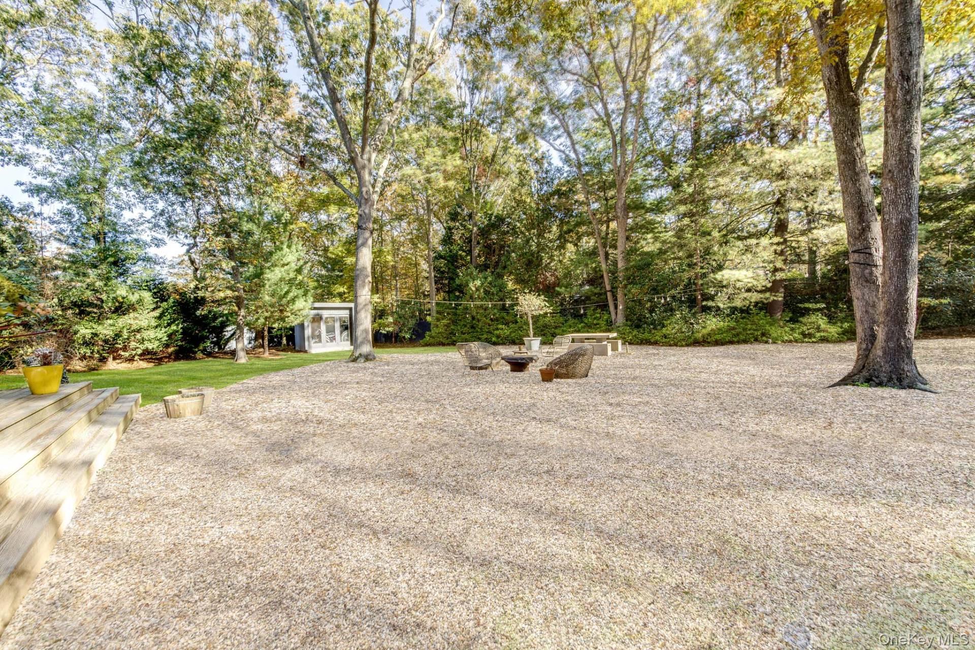 65 Sandra Road, East Hampton, NY 11937