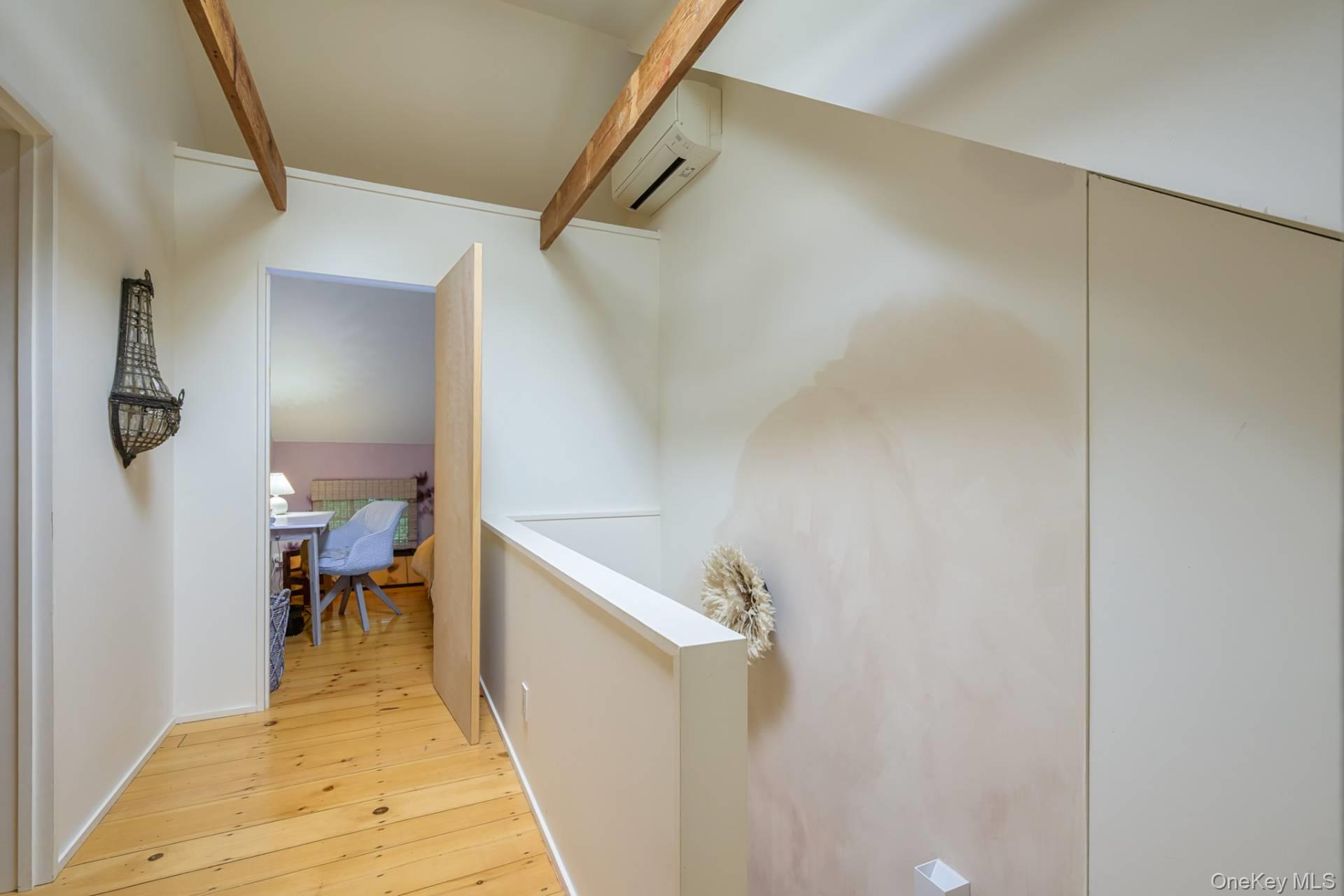 65 Sandra Road, East Hampton, NY 11937