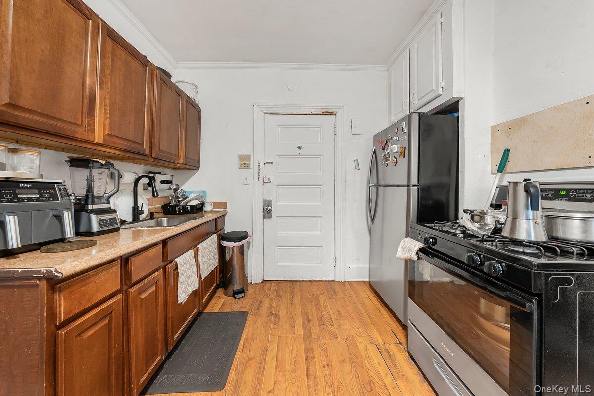 12 Mulberry Street, Yonkers, NY 10701