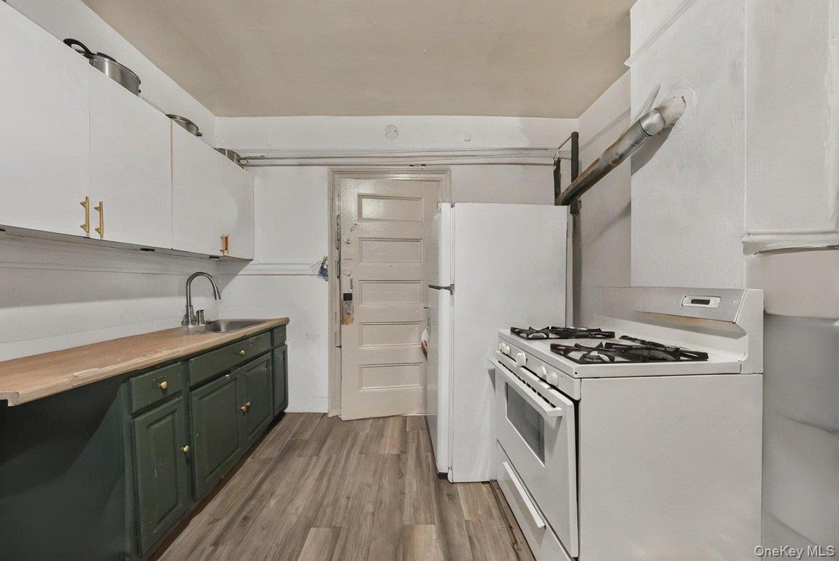 12 Mulberry Street, Yonkers, NY 10701