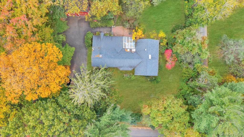 89 Van Brunt Manor Road, Setauket, NY 11733