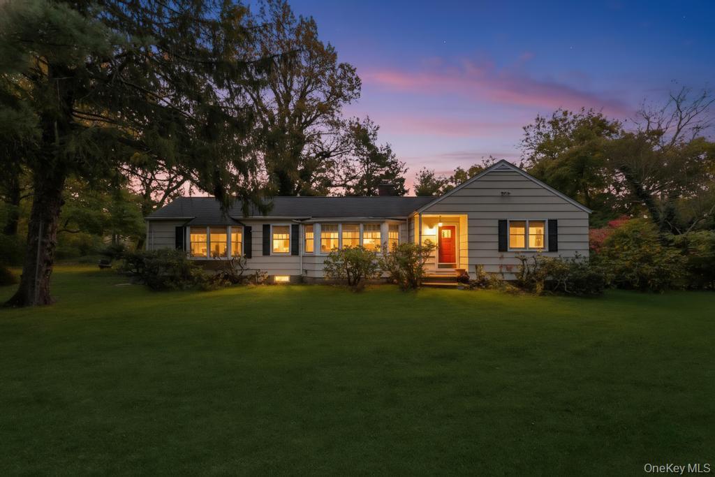 89 Van Brunt Manor Road, Brookhaven, NY 11733