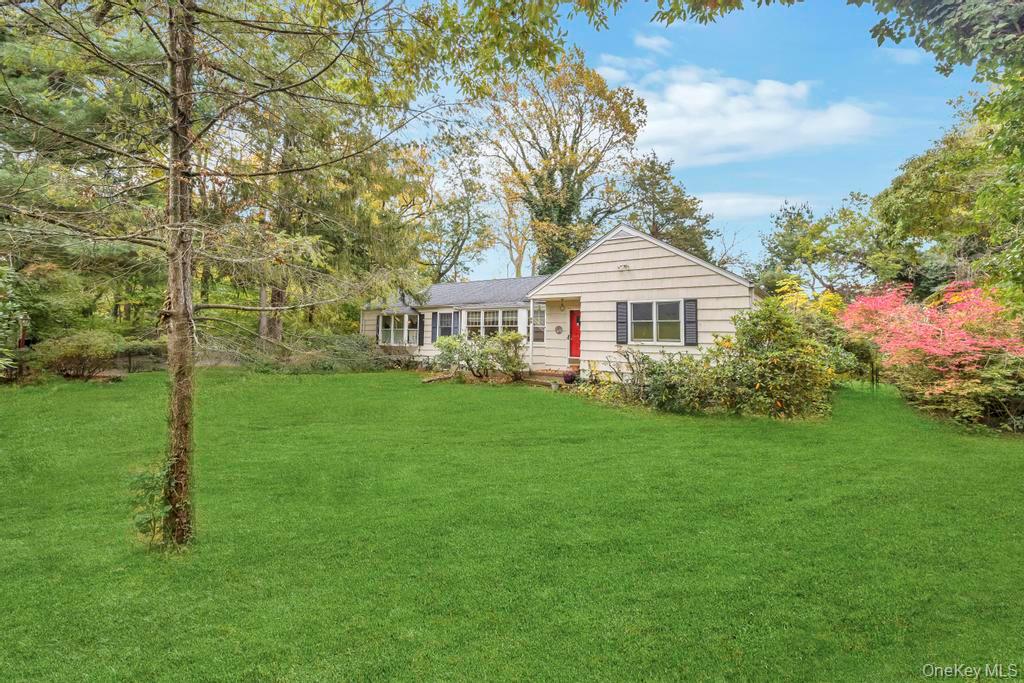 89 Van Brunt Manor Road, Setauket, NY 11733