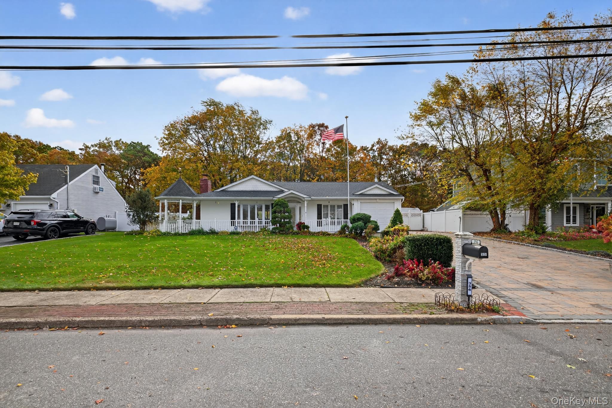 356 8th Street, Bohemia, NY 11716