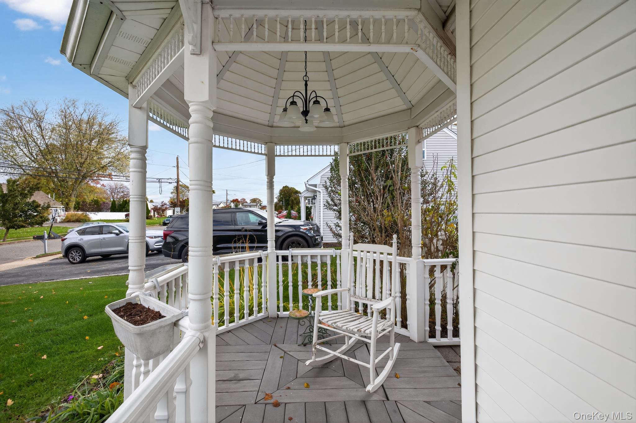 356 8th Street, Bohemia, NY 11716