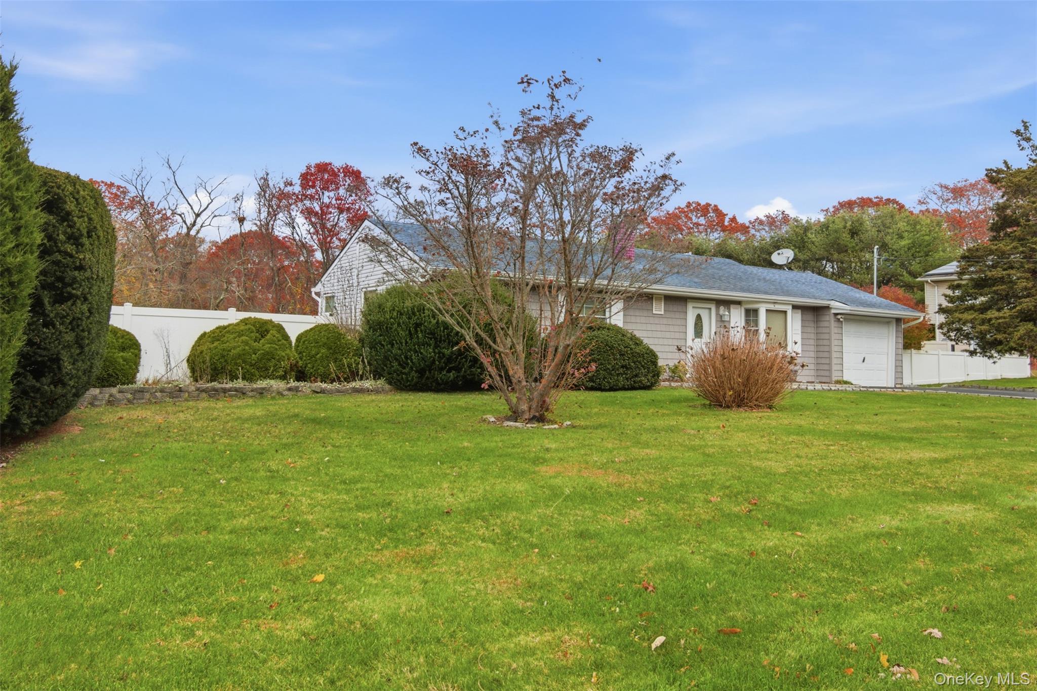 143 Jamaica Avenue, Medford, NY 11763