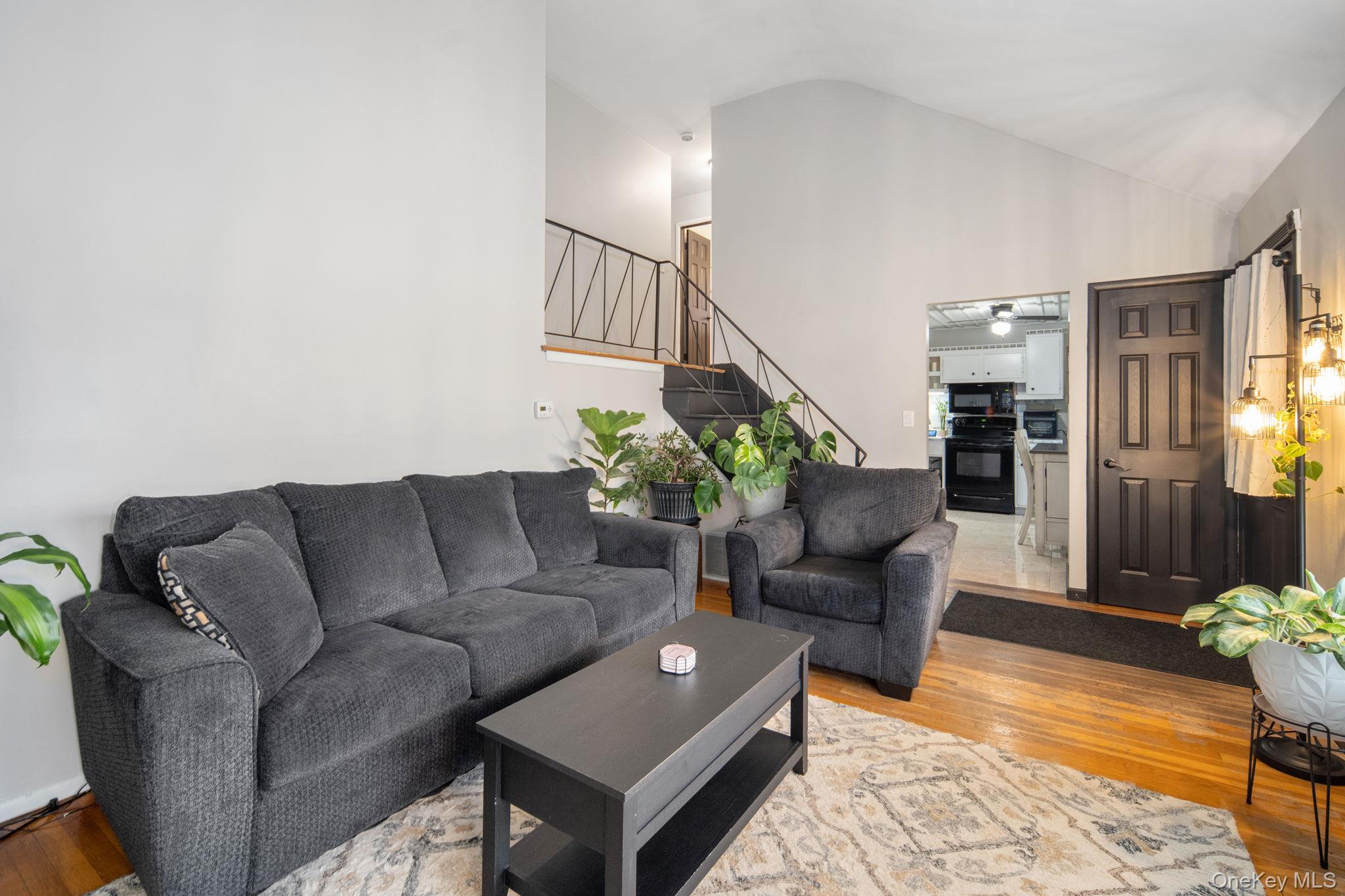 27 Appletree Drive, Saugerties, NY 12477