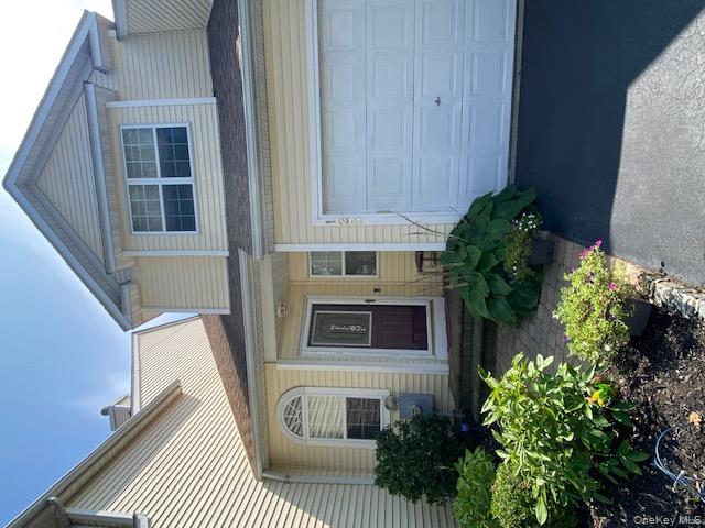 128 Cinnamon Court, Melville, NY 11747