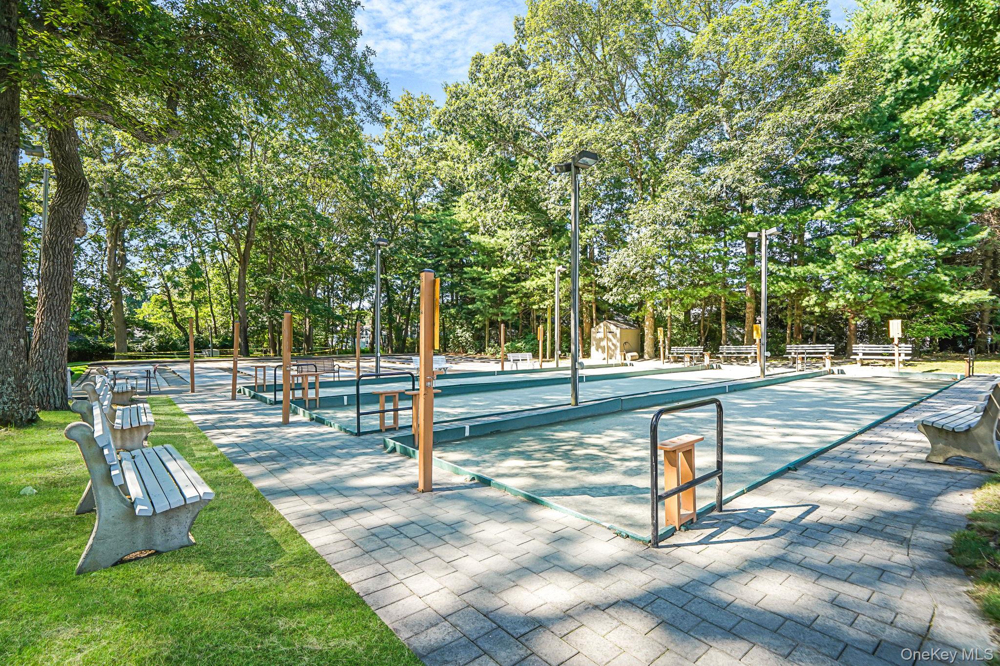 202 Belfast Lane, Ridge, NY 11961