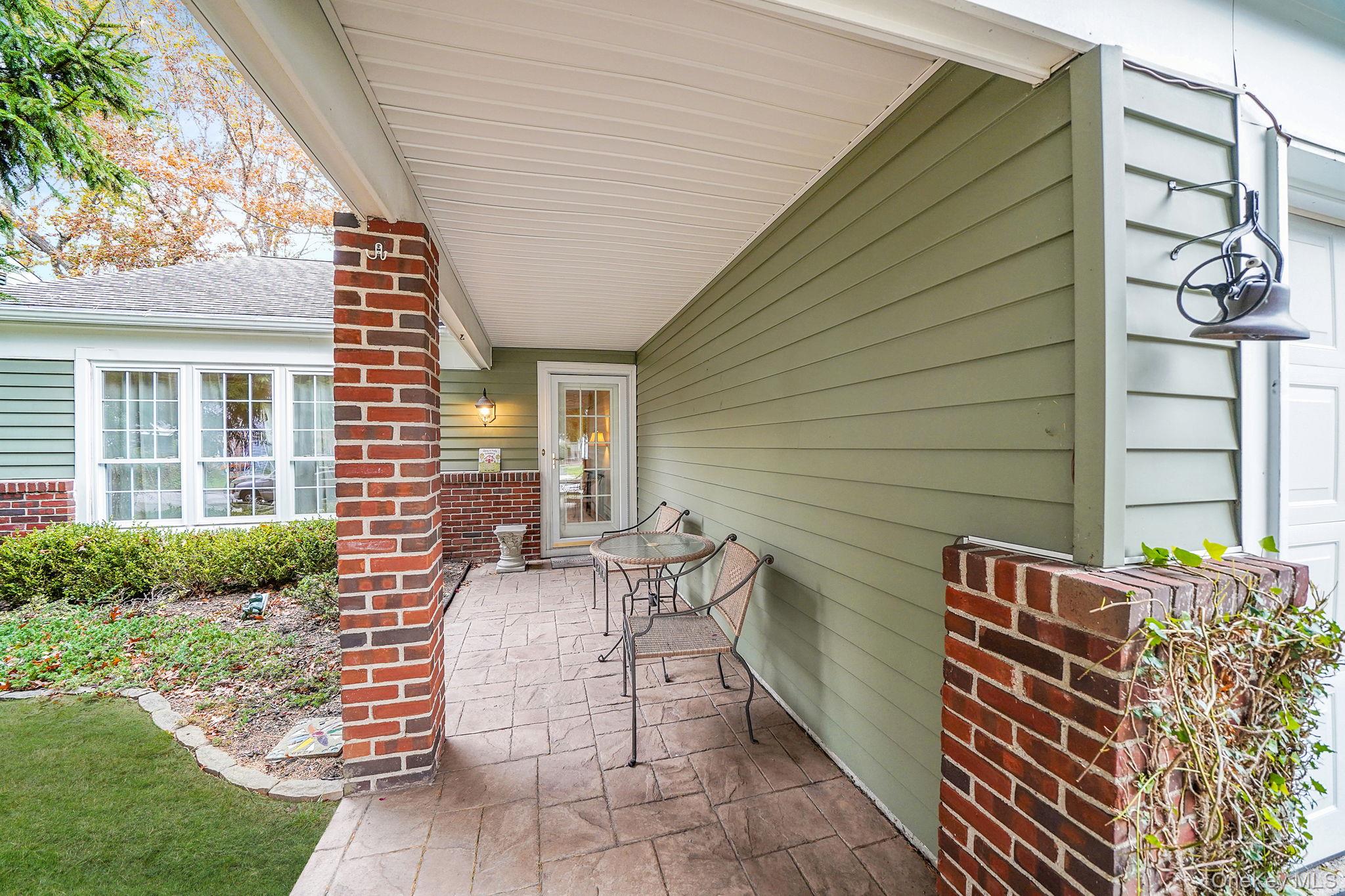 202 Belfast Lane, Ridge, NY 11961