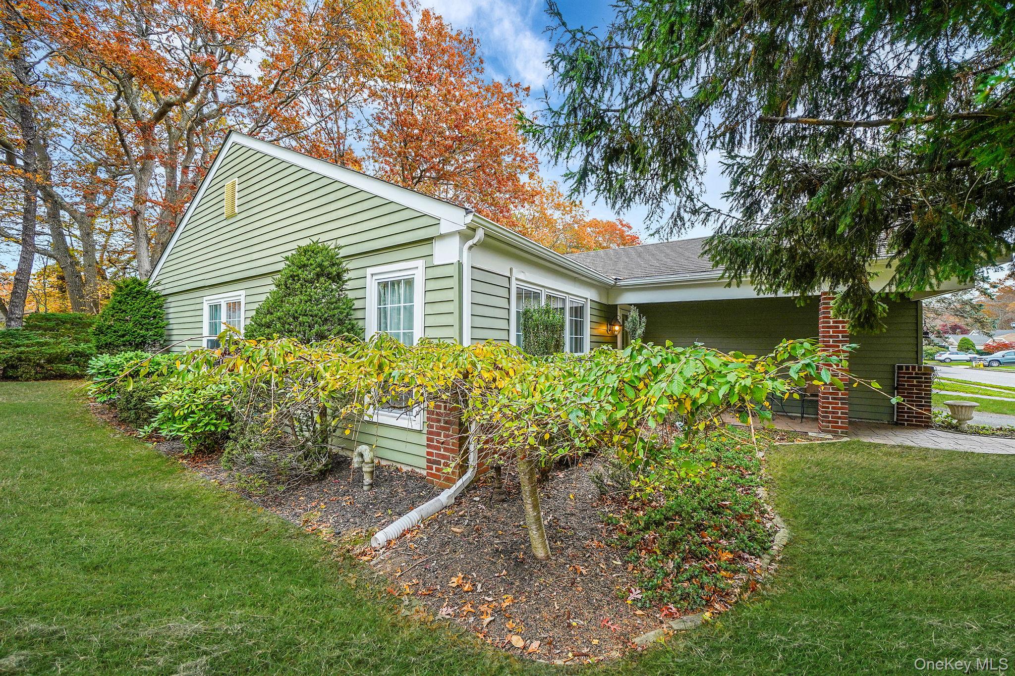 202 Belfast Lane, Ridge, NY 11961