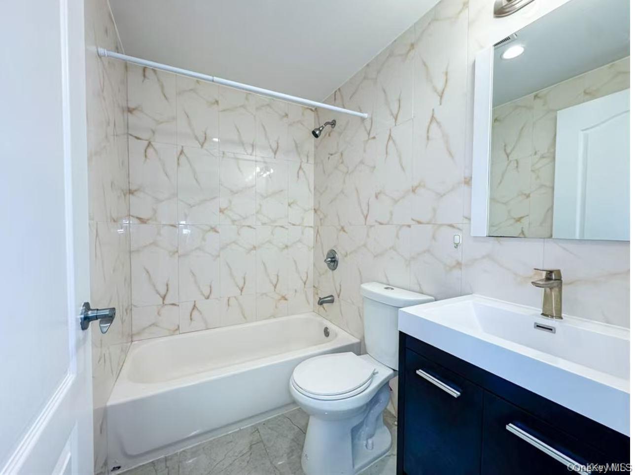 70-26 Queens Boulevard # 3F, Woodside, NY 11377