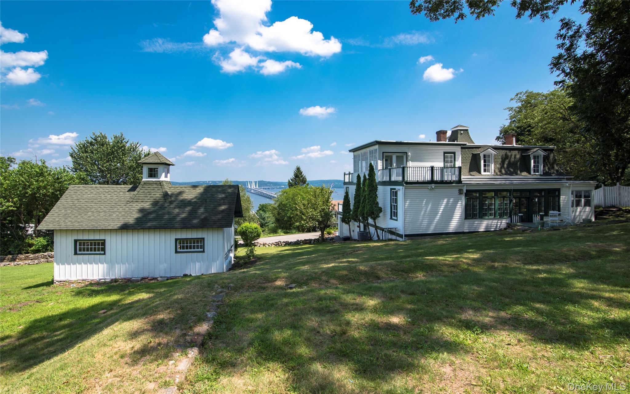 71 Old Mountain Road S, Nyack, NY 10960
