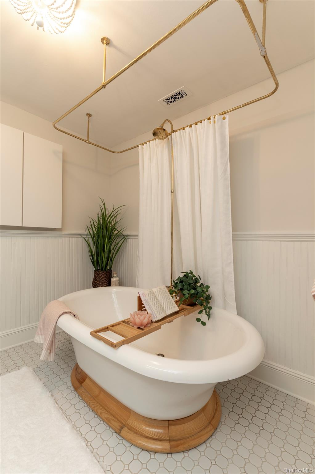 71 Old Mountain Road S, Nyack, NY 10960