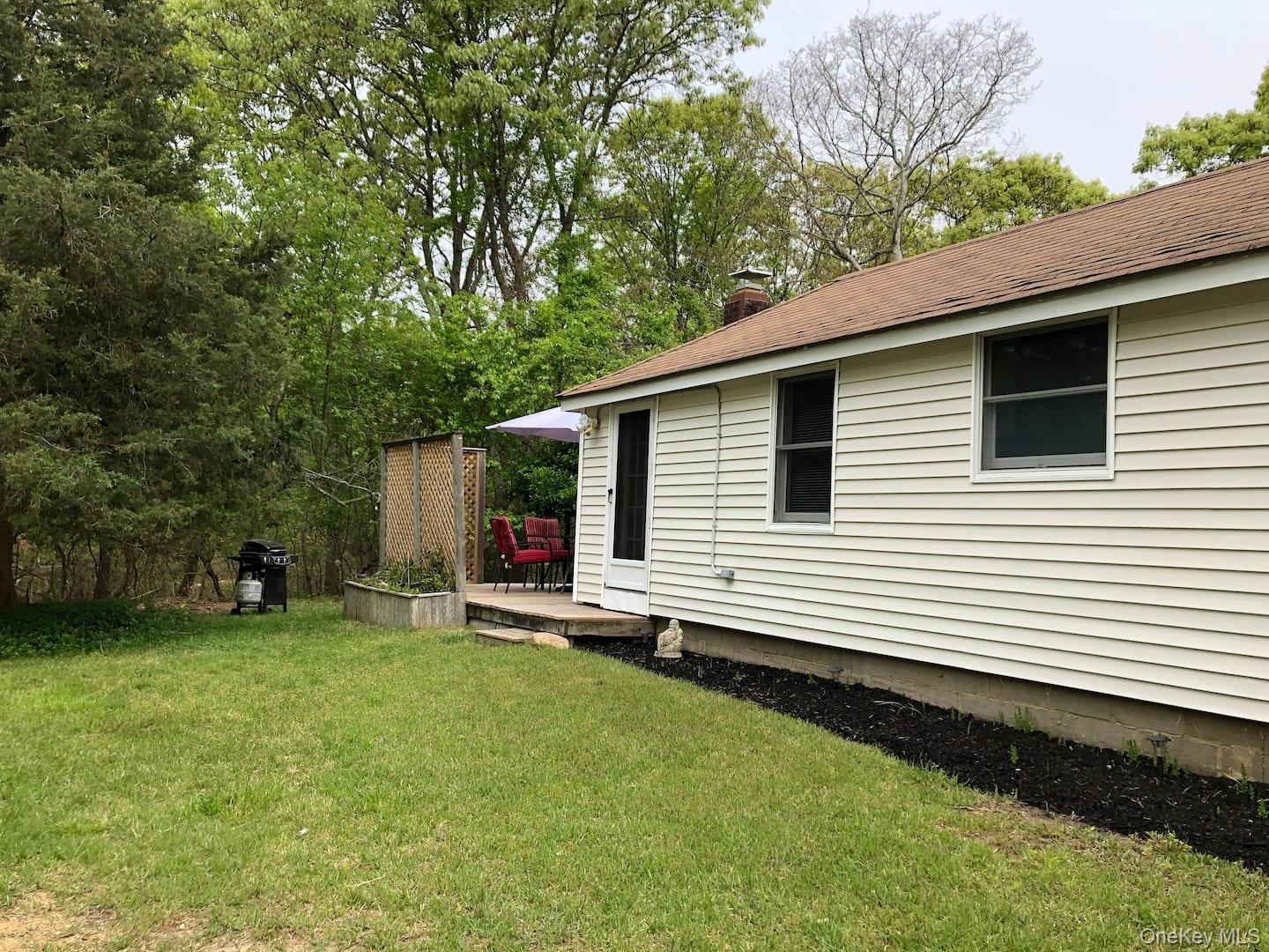 Hampton Bays, NY 11946