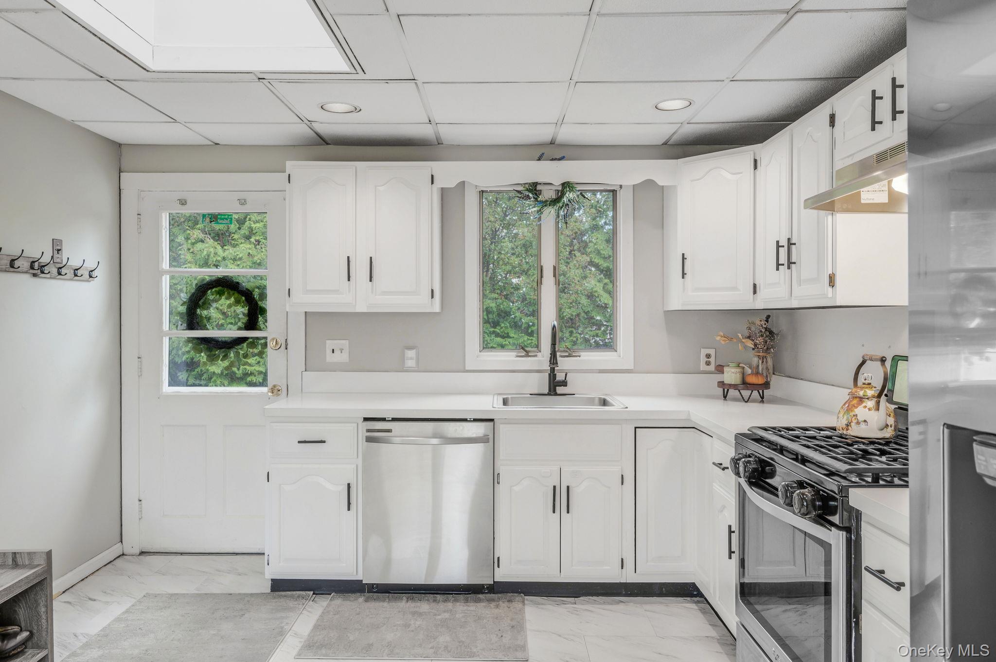 305 Terry Road, Smithtown, NY 11787