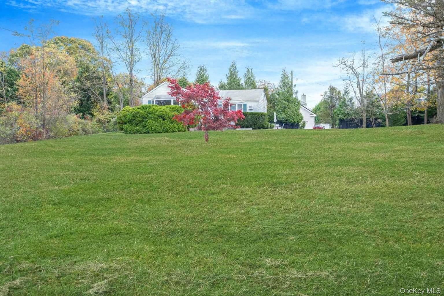 305 Terry Road, Smithtown, NY 11787