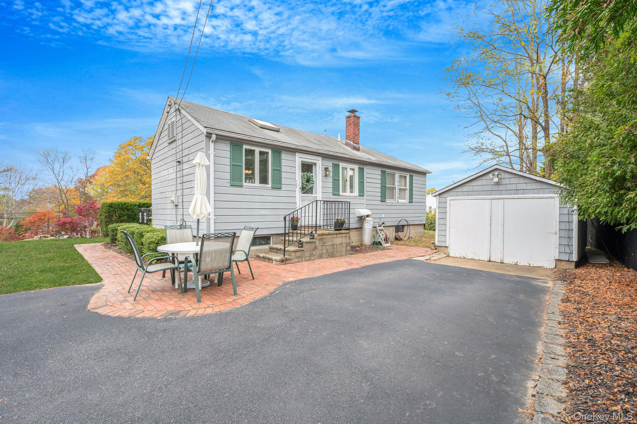 305 Terry Road, Smithtown, NY 11787