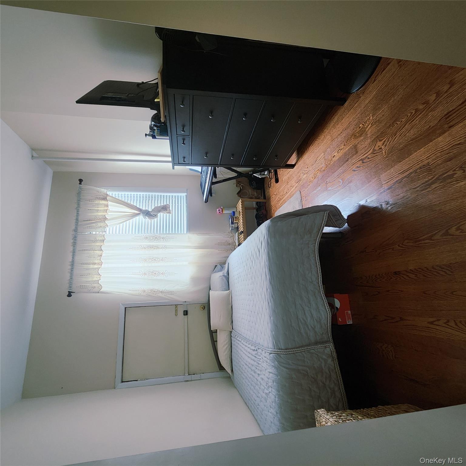 655 Woodward Avenue, Ridgewood, NY 11385