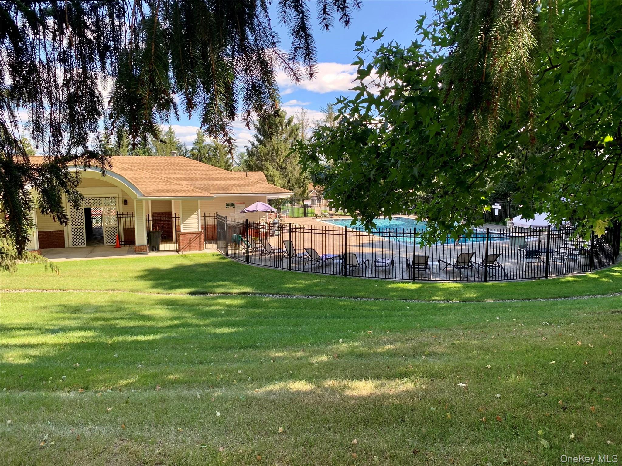 51 Deer Ct Drive, Middletown, NY 10940