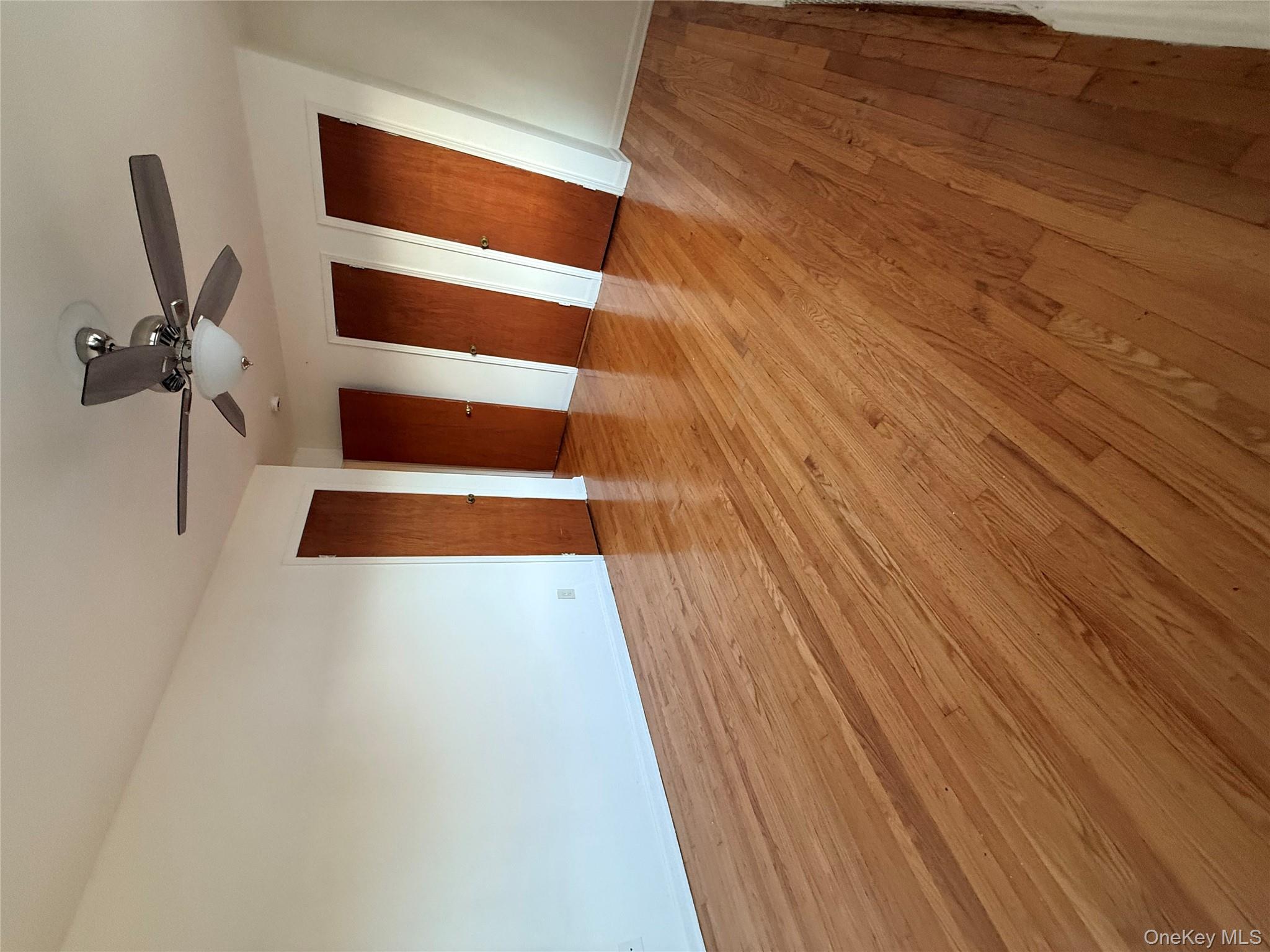 301 Copiague Place, Copiague, NY 11726