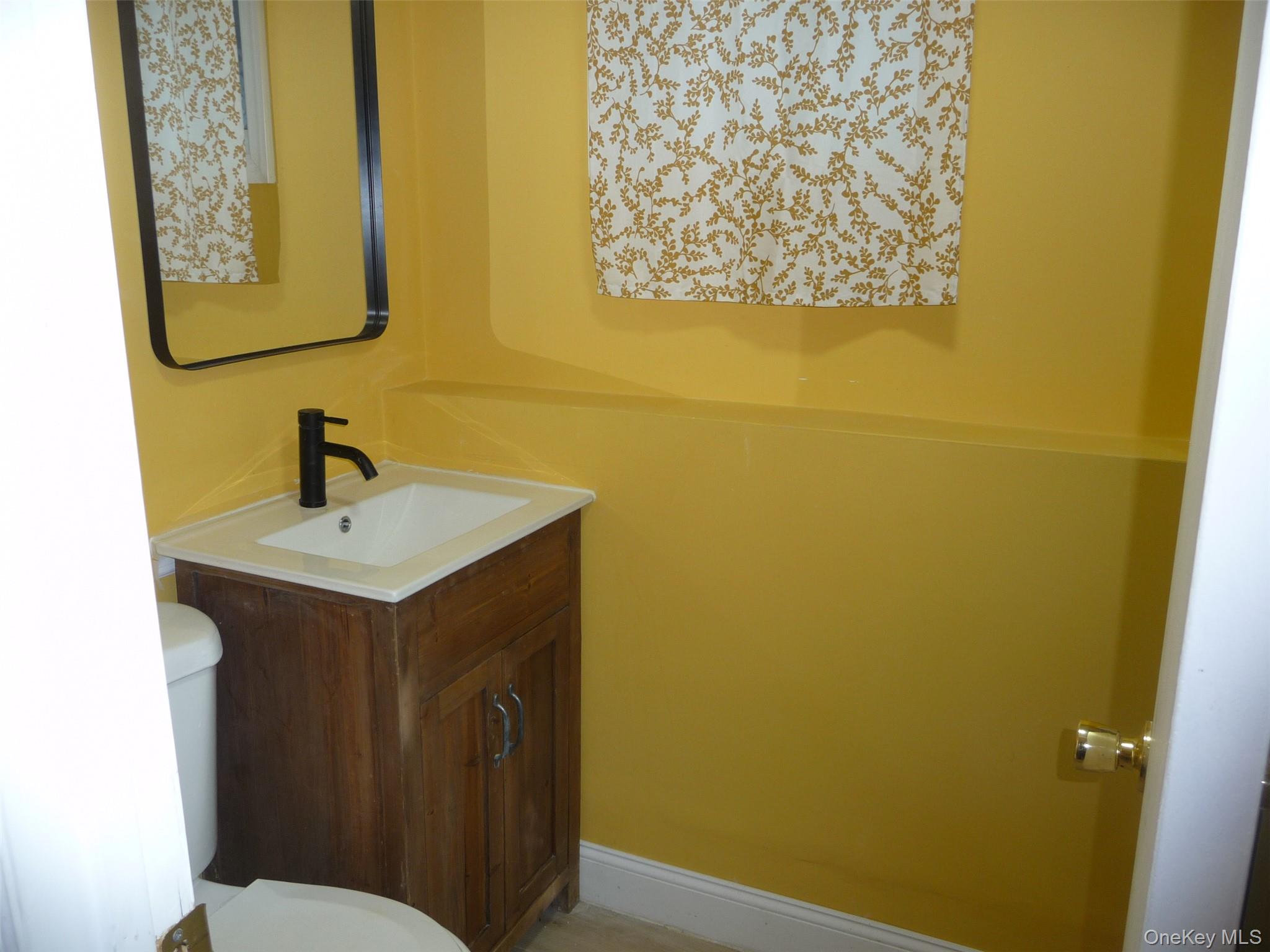 7 Weather Vane Way, Middletown, NY 10940