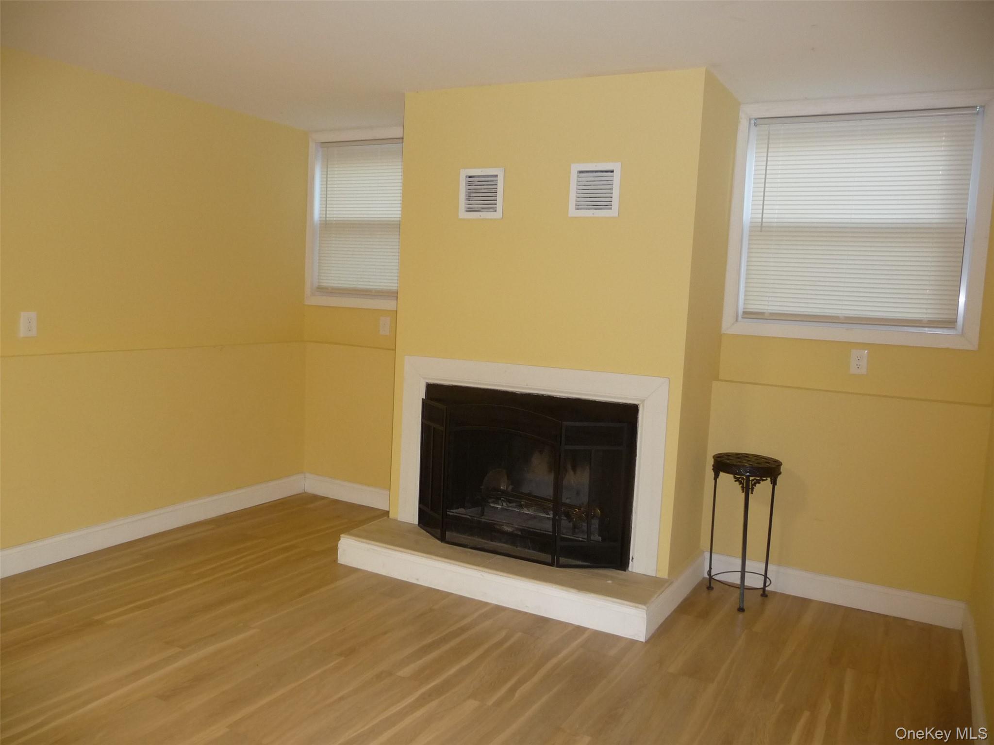 7 Weather Vane Way, Middletown, NY 10940