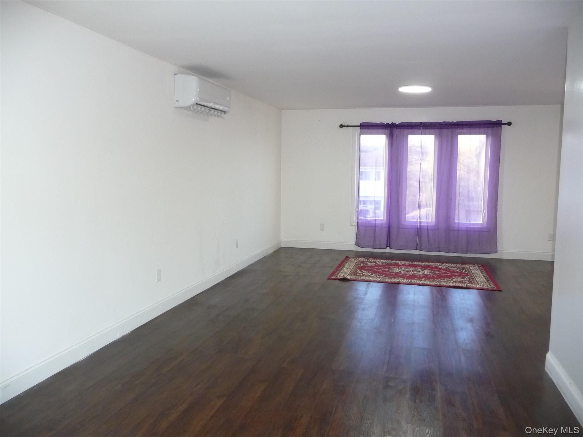 7 Weather Vane Way, Middletown, NY 10940