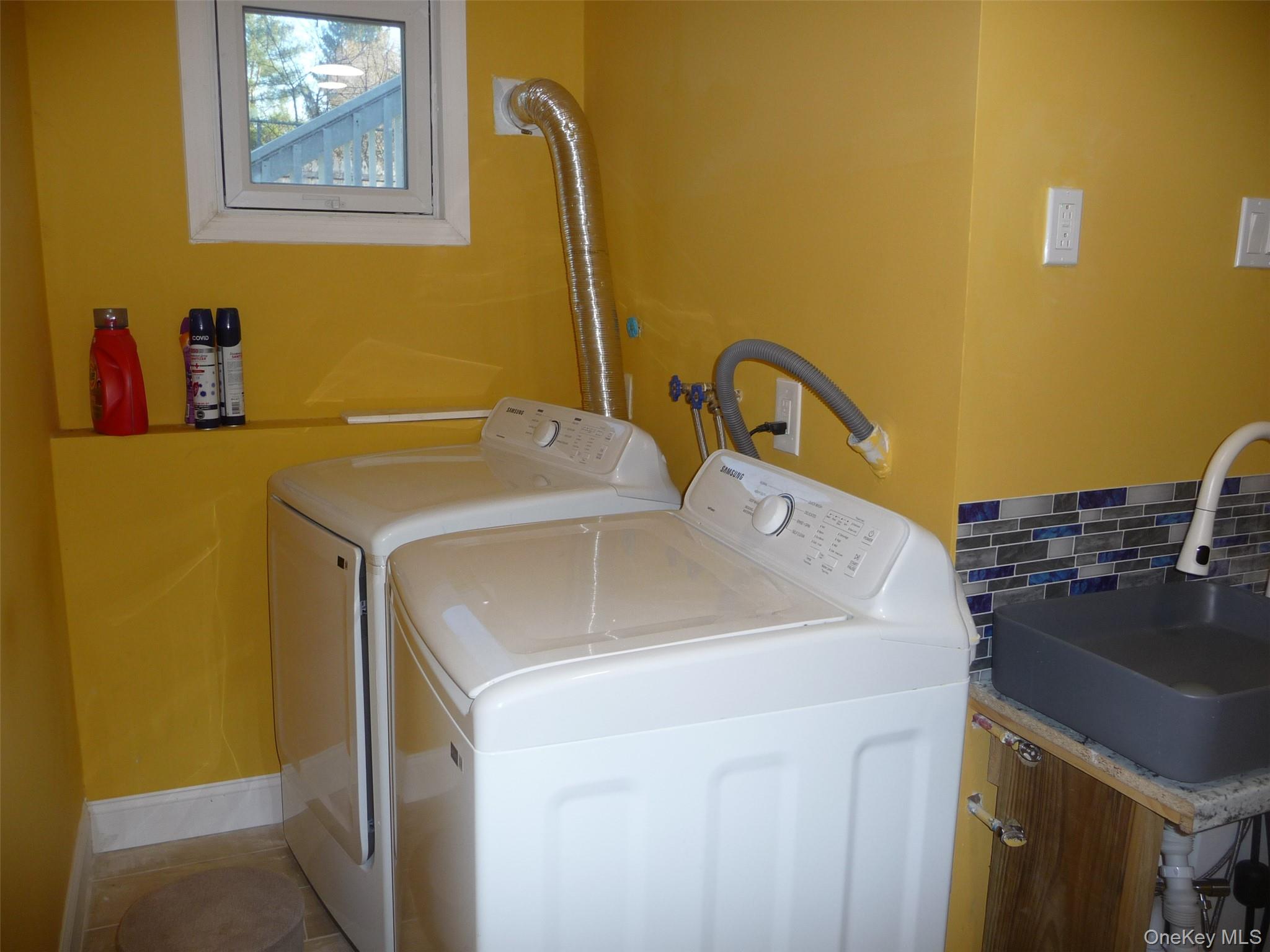 7 Weather Vane Way, Middletown, NY 10940