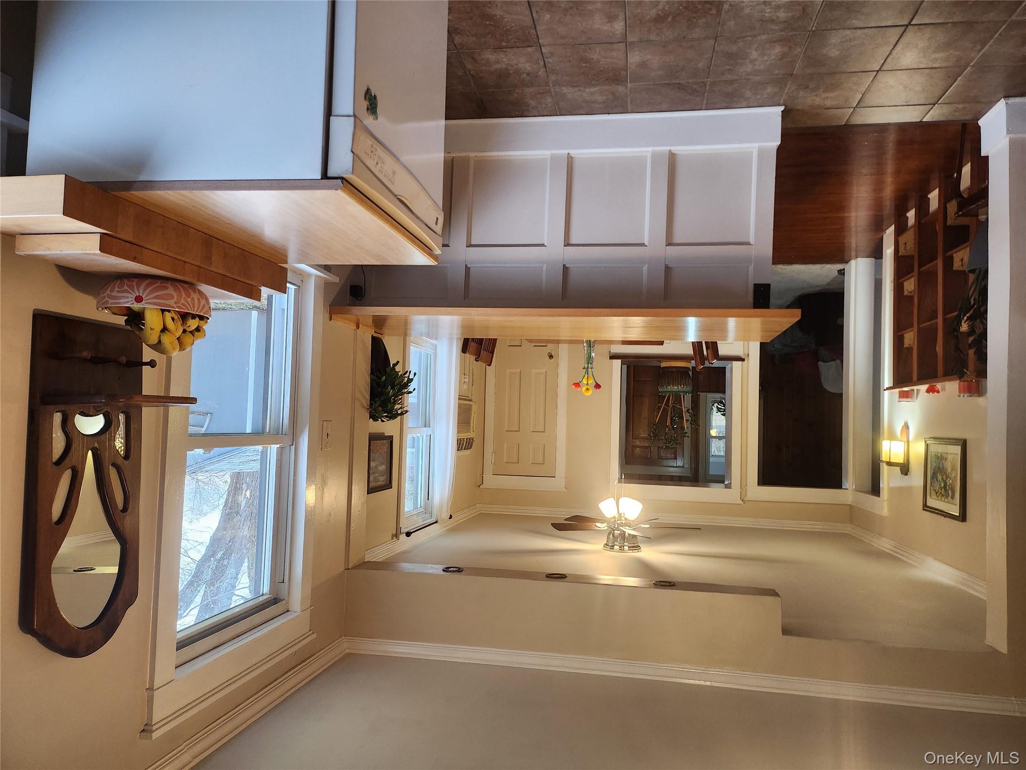 39 W Pine Road, Staatsburg, NY 12580