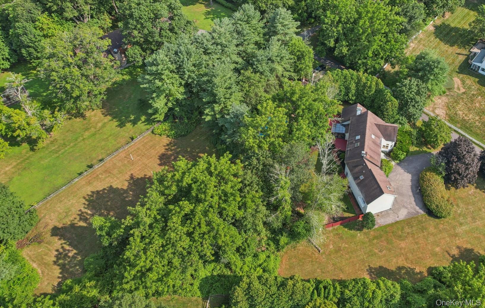 7 Dickson Lane, Mount Kisco, NY 10549