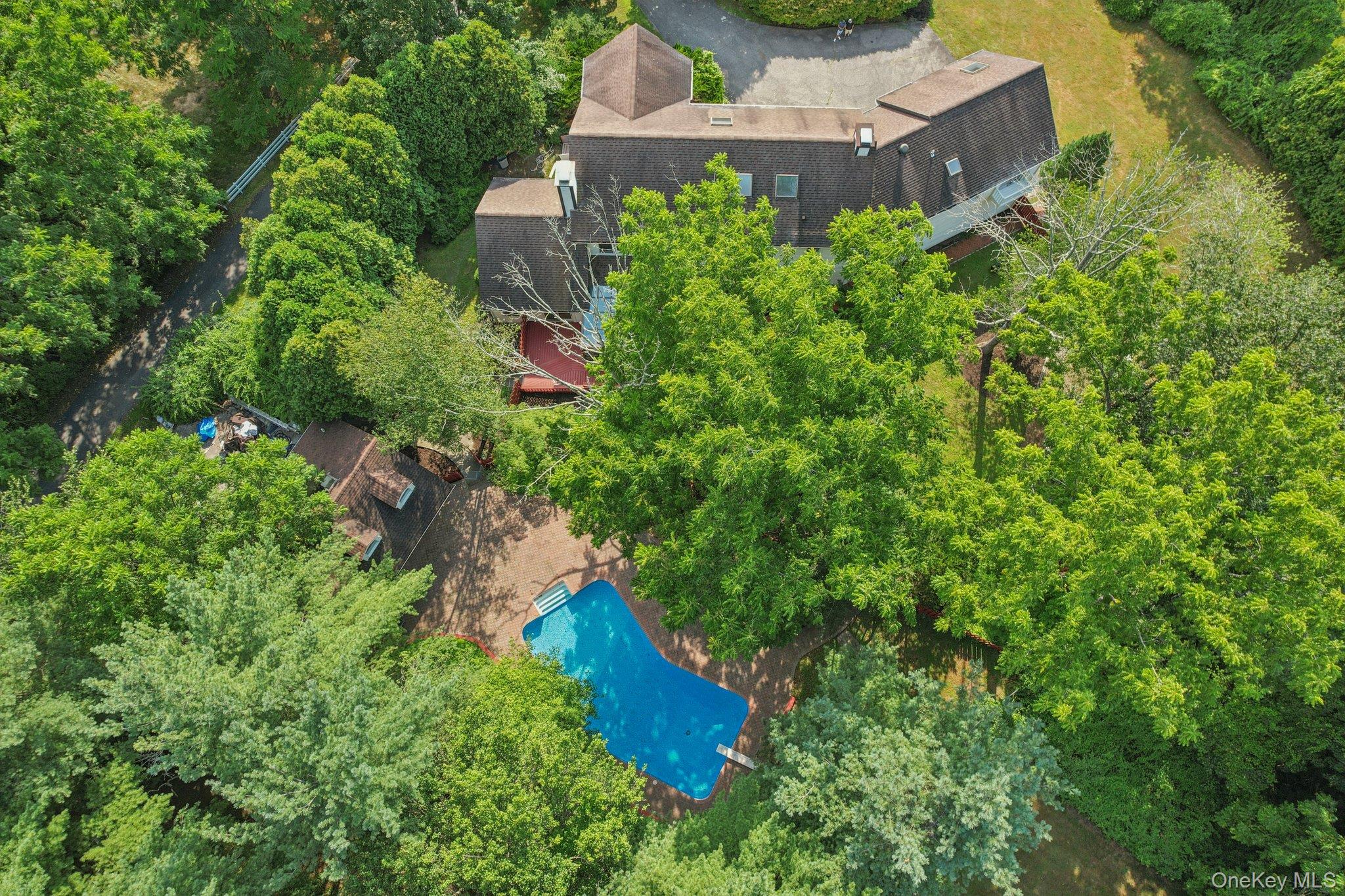 7 Dickson Lane, Mount Kisco, NY 10549