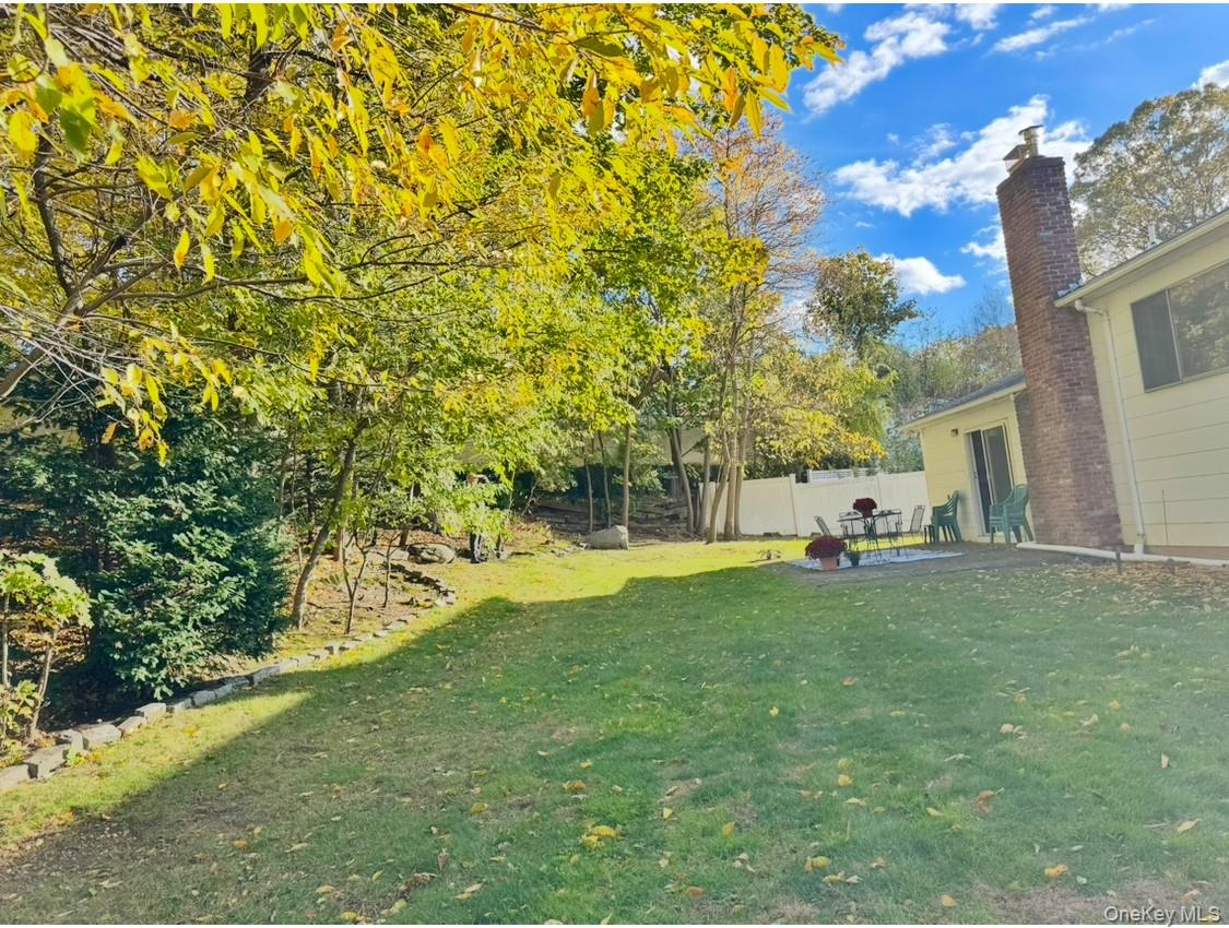 14 Christa Court, Huntington, NY 11743