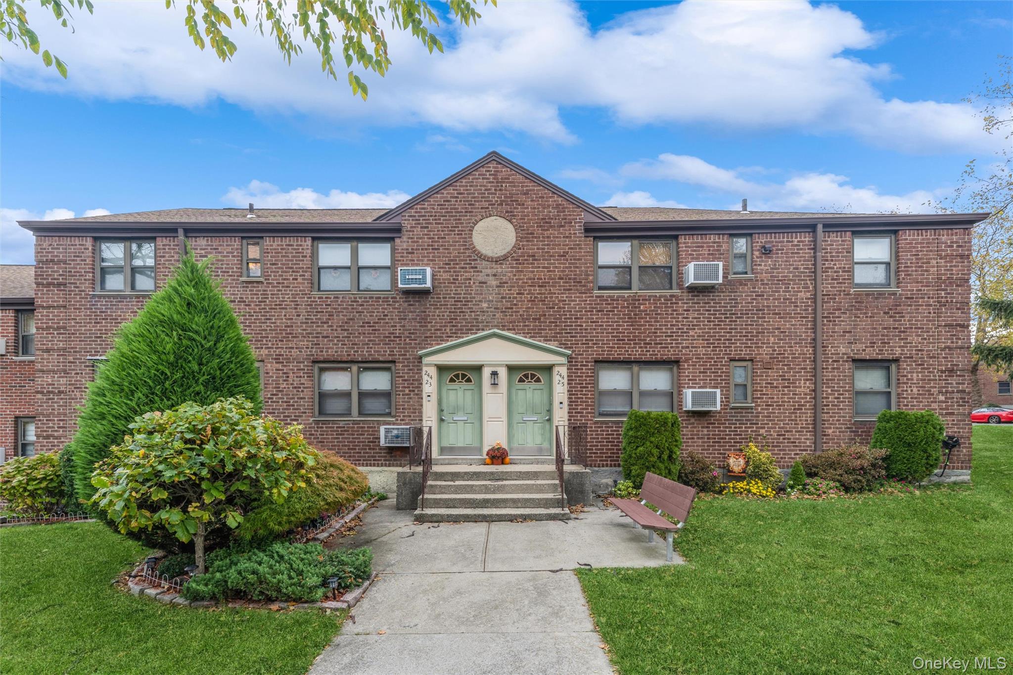 244-25 57th Drive # 6G, Douglaston, NY 11362