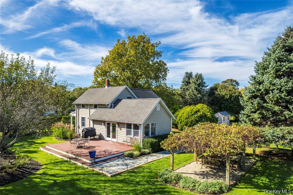 3275 Skunk Lane, Cutchogue, NY 11935