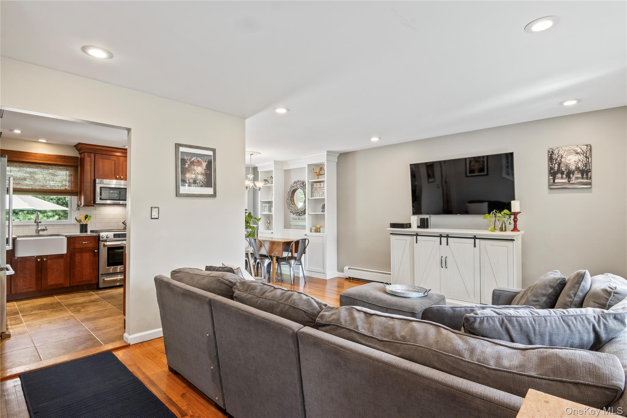 5 Norma Lane, Kings Park, NY 11754