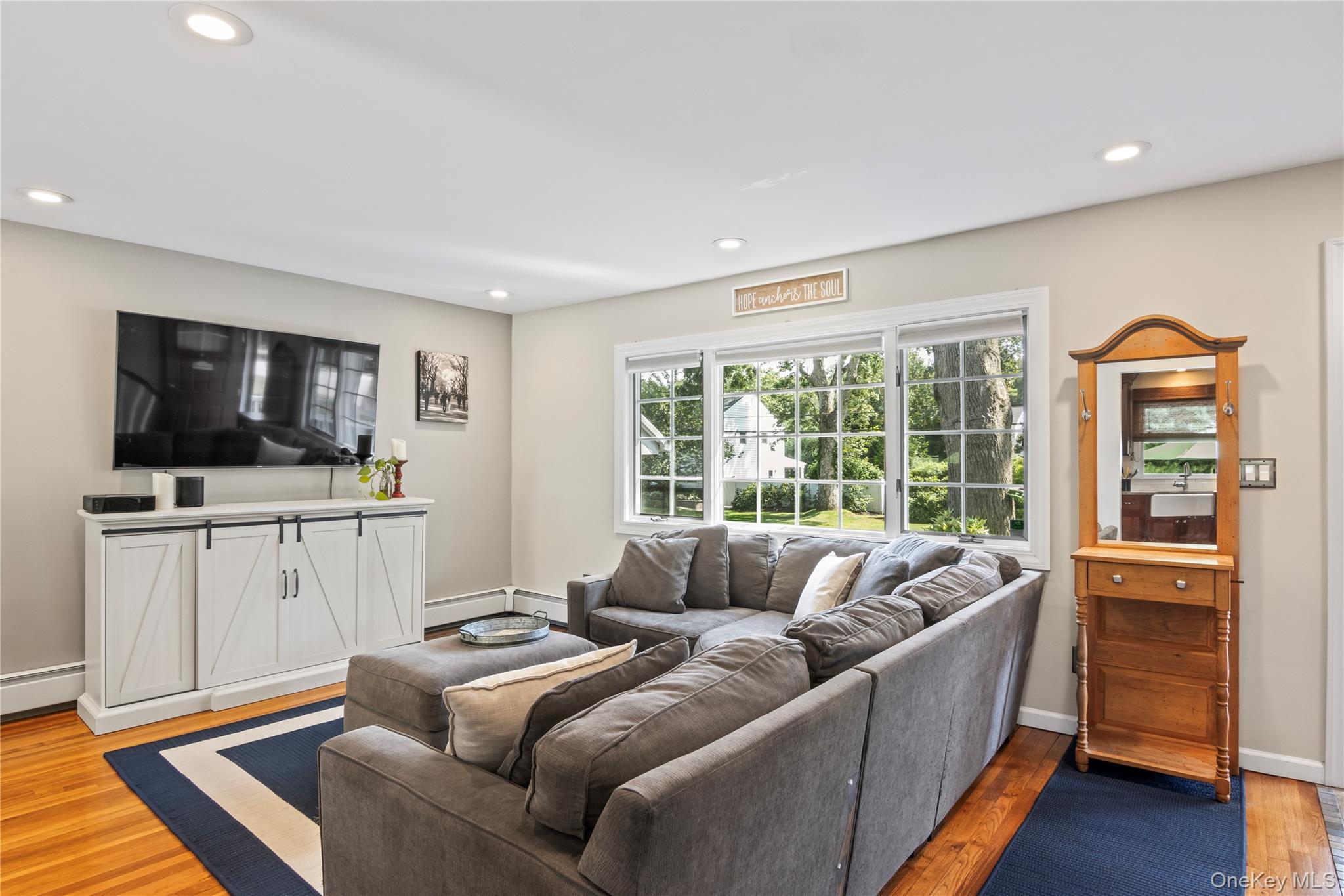 5 Norma Lane, Kings Park, NY 11754