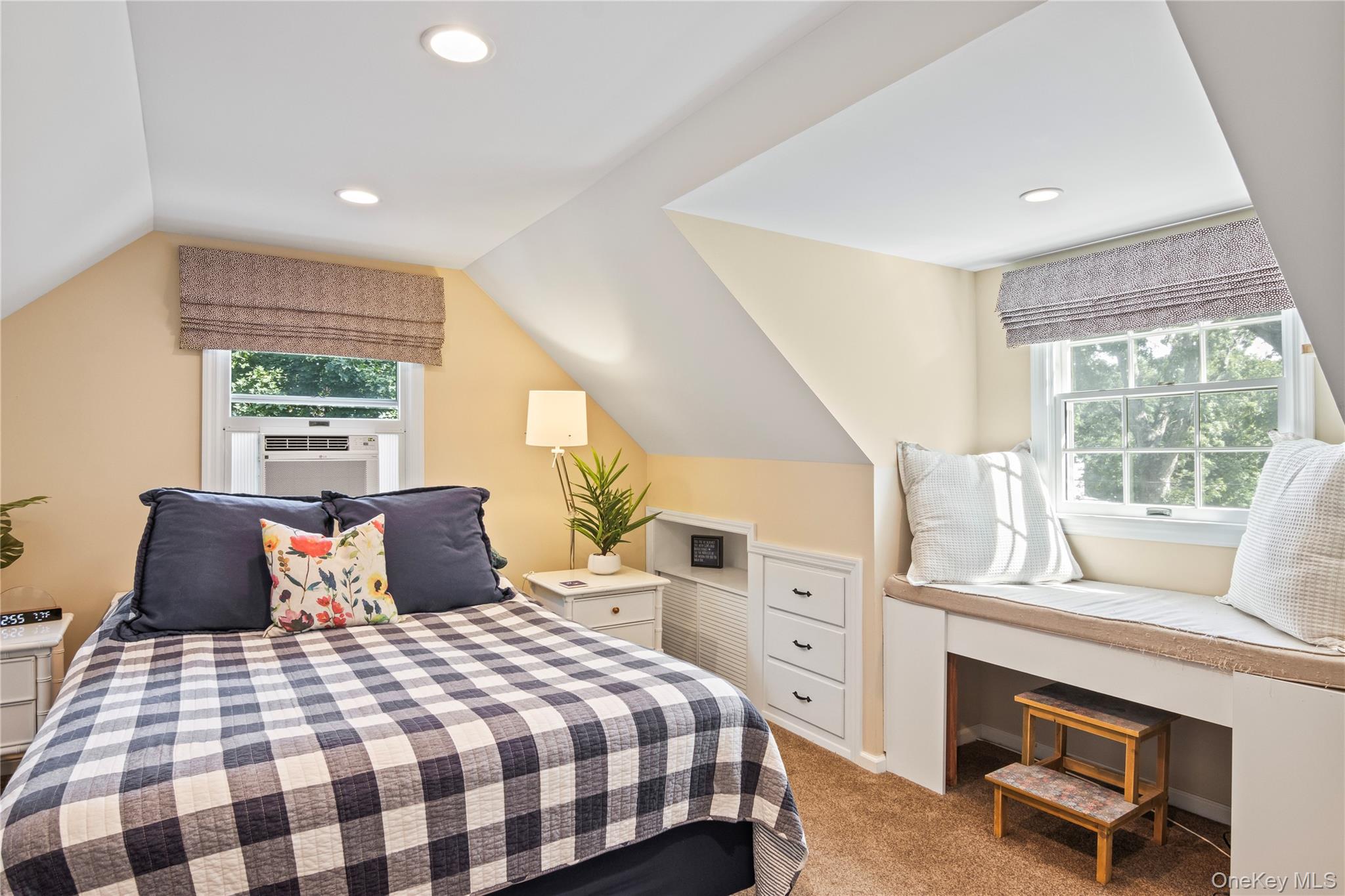 5 Norma Lane, Kings Park, NY 11754