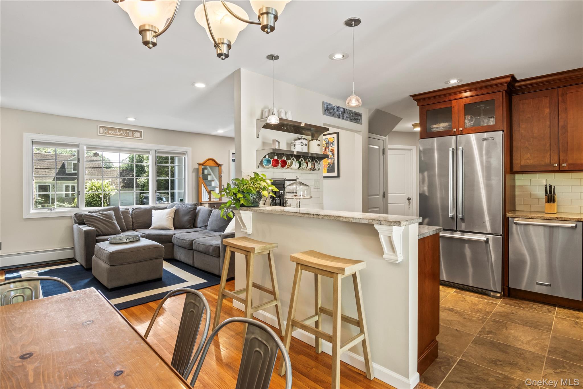 5 Norma Lane, Kings Park, NY 11754